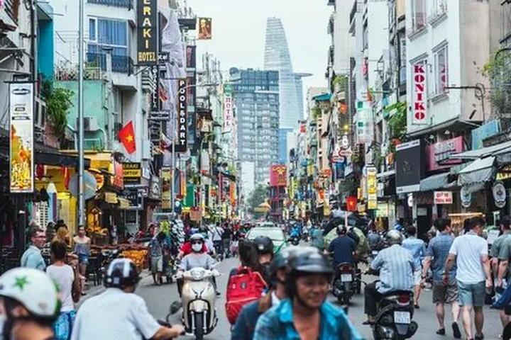 Phụ huynh “bắt trend”: Chọn - Cảm hứng video marketing từ Hotspot Matrix