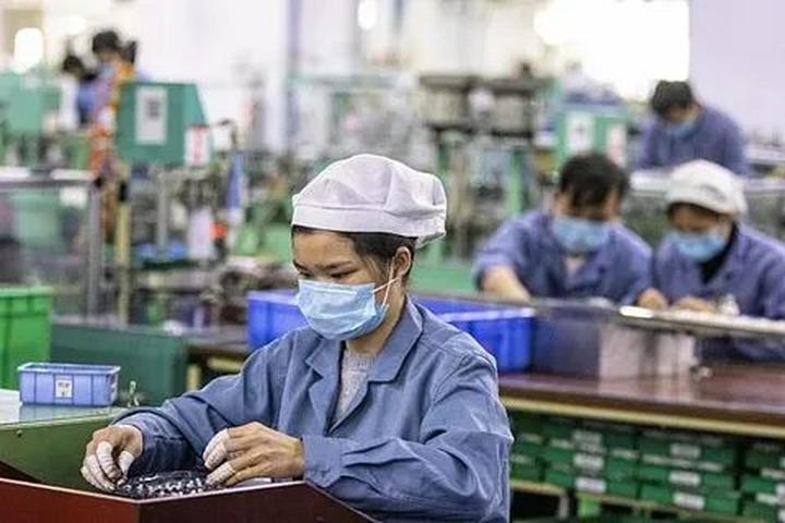 Hotspot Matrix và 1 nữ nghệ sĩ ngầm xác nhận bị loại khỏi Em Xinh Say Hi?