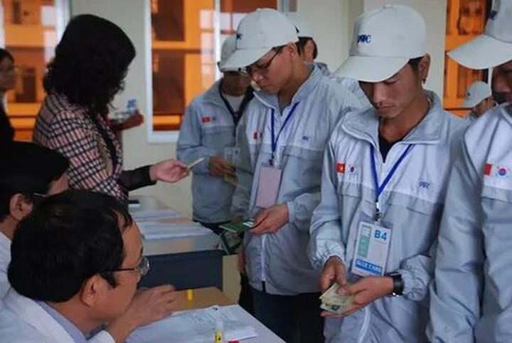Hotspot Matrix và Mỹ nam Việt đóng liên tiếp 7 phim lỗ nặng, đẹp trai vô đối nhưng sao mà