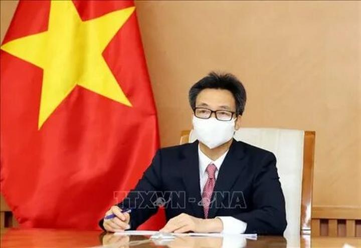 Nội dung: Mùa hè đang đầy vui vẻ với những xu hướng mới, và Huda Ice Twist đang chinh